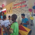Crianças do Projeto Arte Êre, do Centro de Cultura Negra, se apresentam na ações do projeto.