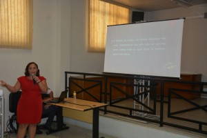 01101_a_assistente_social_eunice_fernandes_esclarece_sobre_a_metodologia_da_unidade_aos_gestores_publicos_e_sistema_de_justica_2145470423687682311